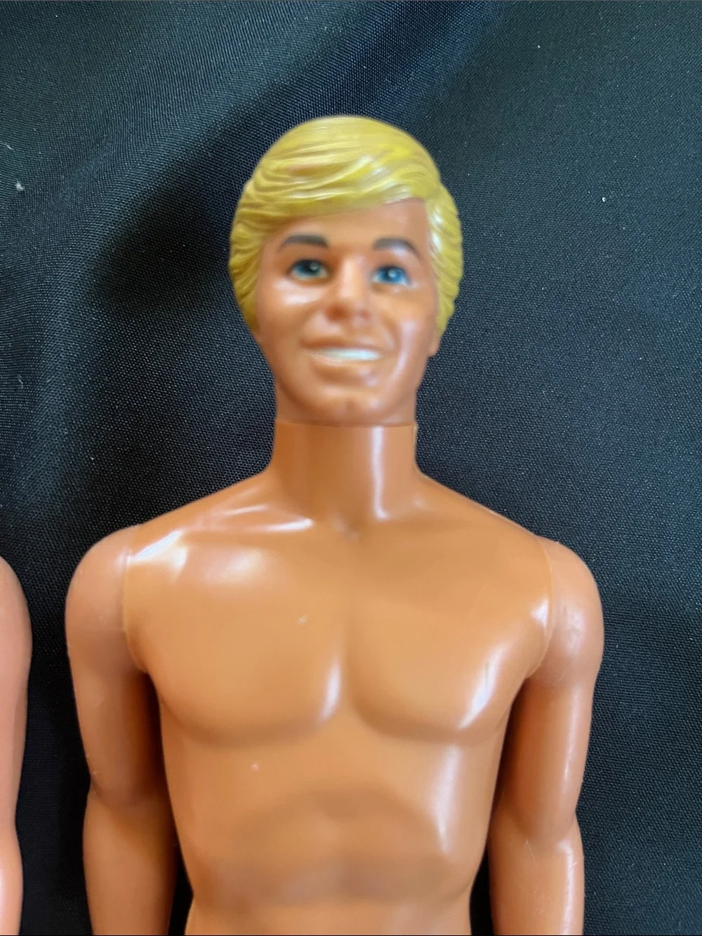 2 Vtg 80s ? Mattel Blonde KEN Dolls Naked Barbie Boyfriend *READ*
